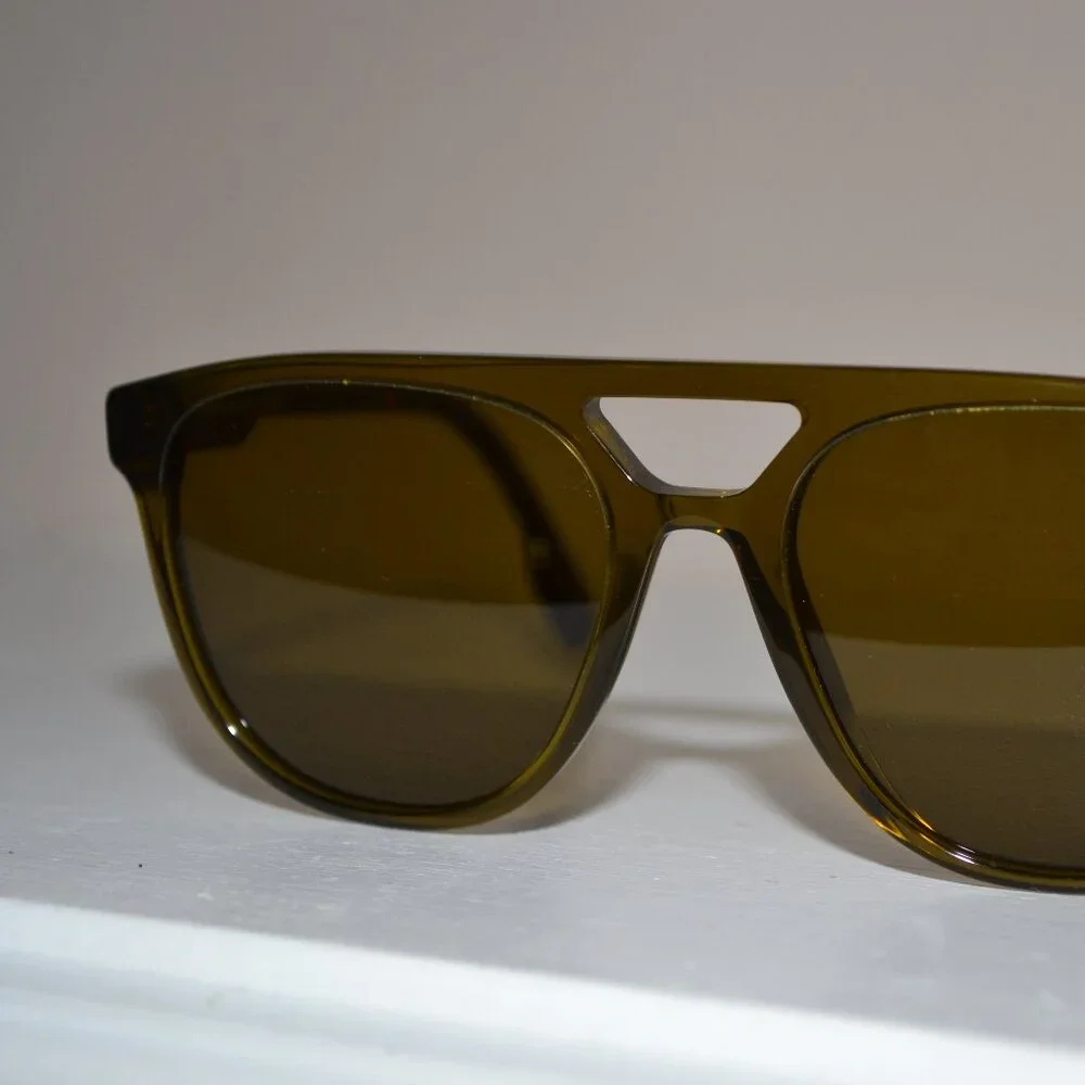 Burberry London Olive Green Men's/Unisex Sunglasses Italy 4302 3356/73 No Case